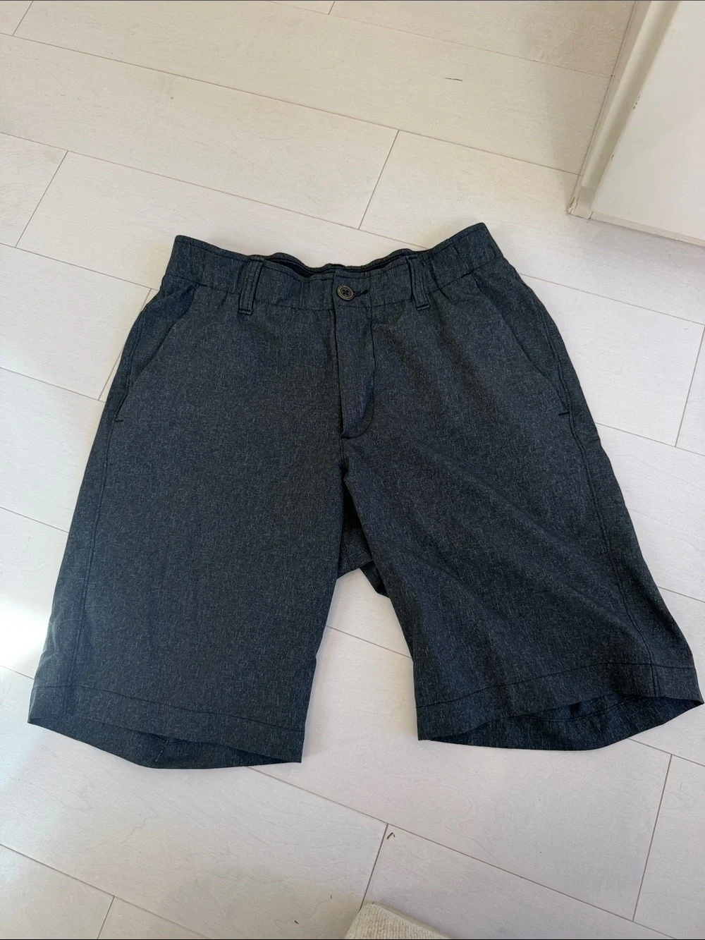 Under Armour Men's Classic Dark Gray Casual Shorts